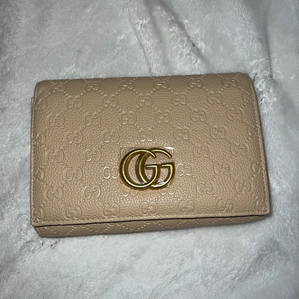 Gucci Crossbody Chain bag